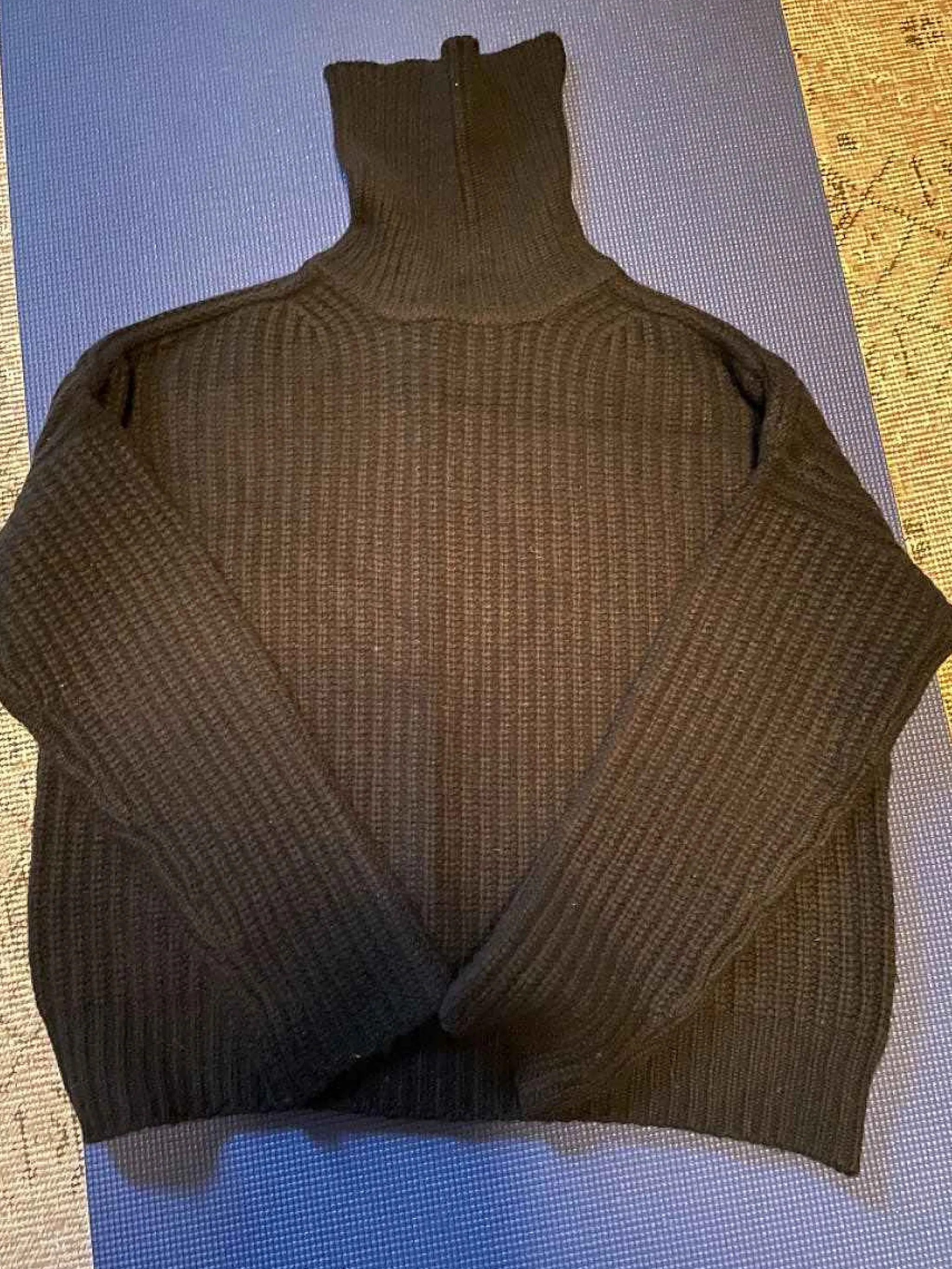 La Ligne Turtlenecks*Toujours Turtleneck